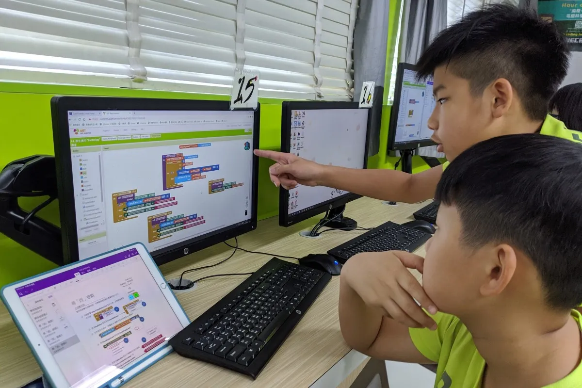 Cina Mulai Wajibkan Anak Belajar Coding dan AI: Apa Pelajarannya?